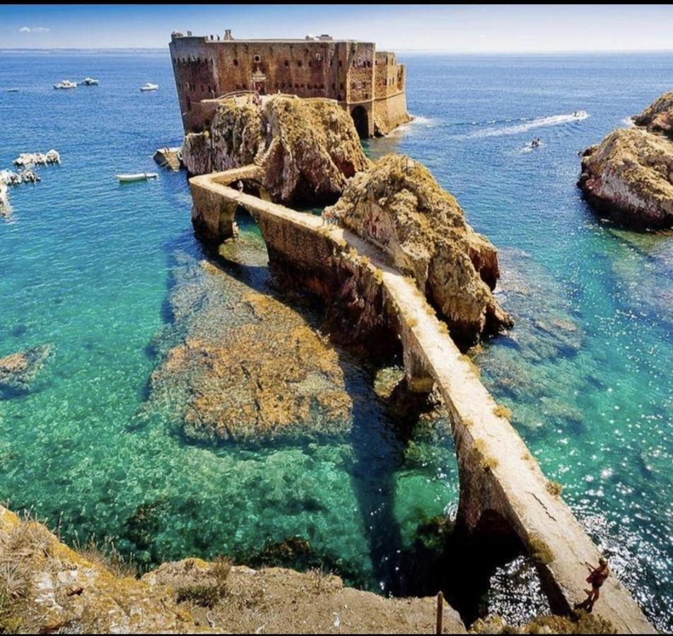Porto Dinheiro Beach I Lourinhã Dış mekan fotoğraf